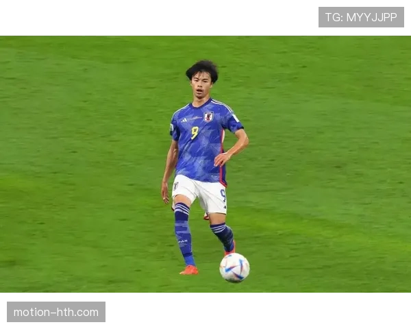 日本球星三笘薰以舞蹈动作庆祝进球，掀起球迷热议